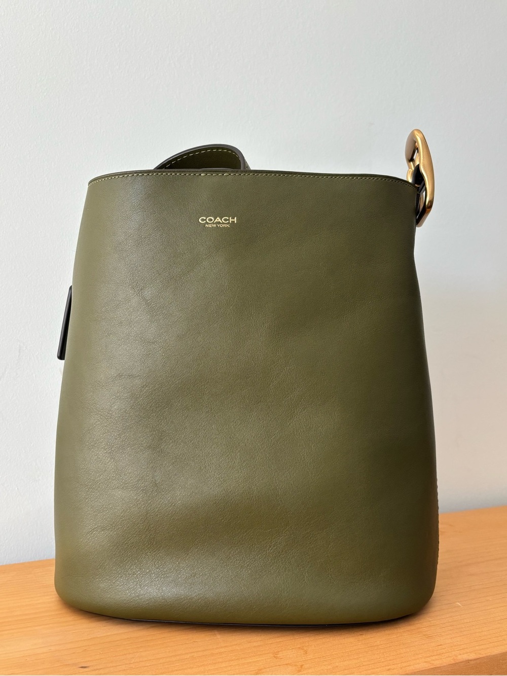 Coach Bleecker Bucket Bag - Picture 2 of 9